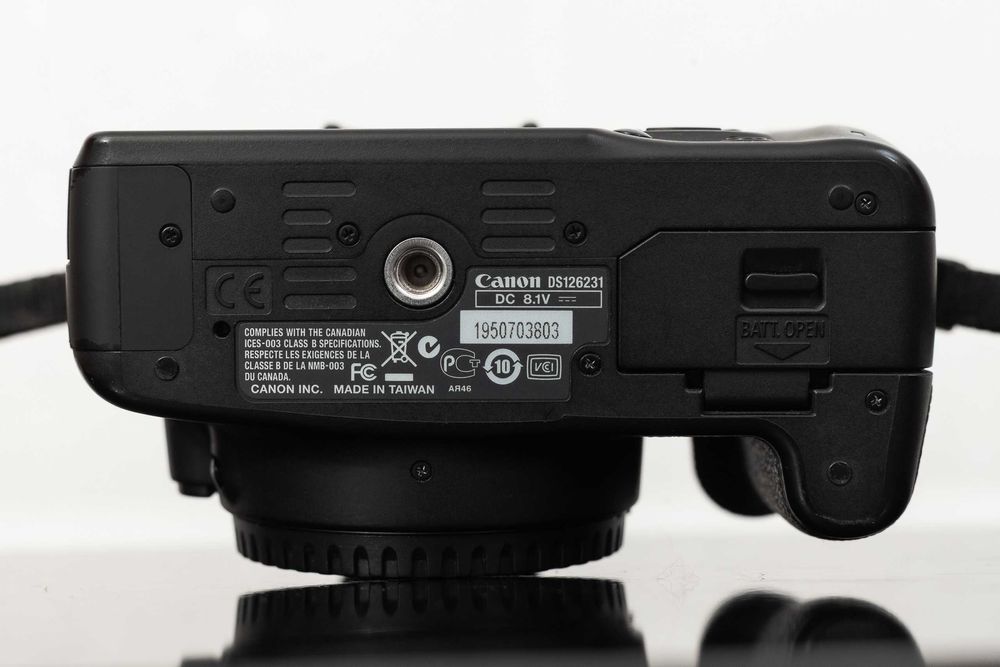 Canon 500D body дзеркальний фотоапарат Кенон