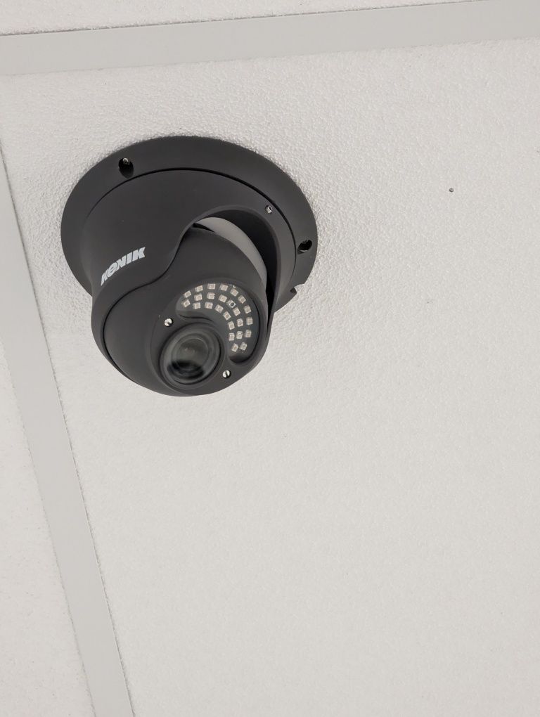 Monitoring wewnętrzny Kenik 4 kamery, rejestrator, 2TB, okablowanie