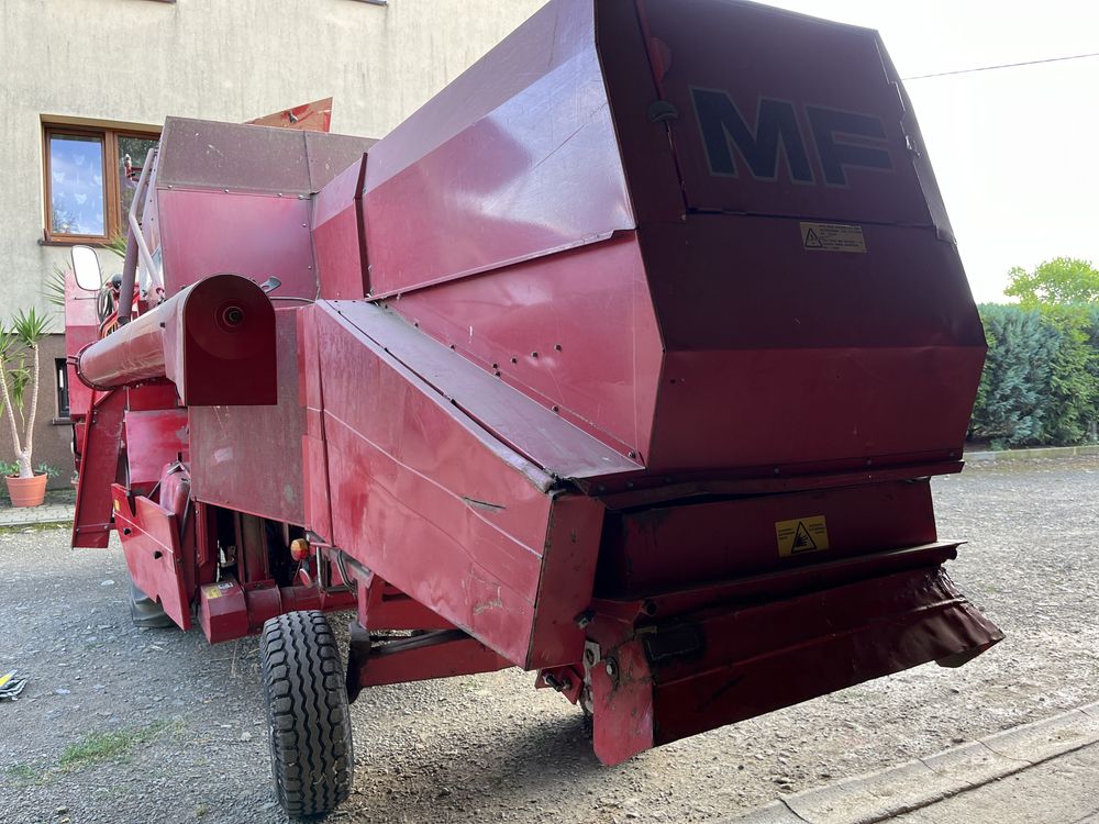 Kombajn Massey Ferguson 16