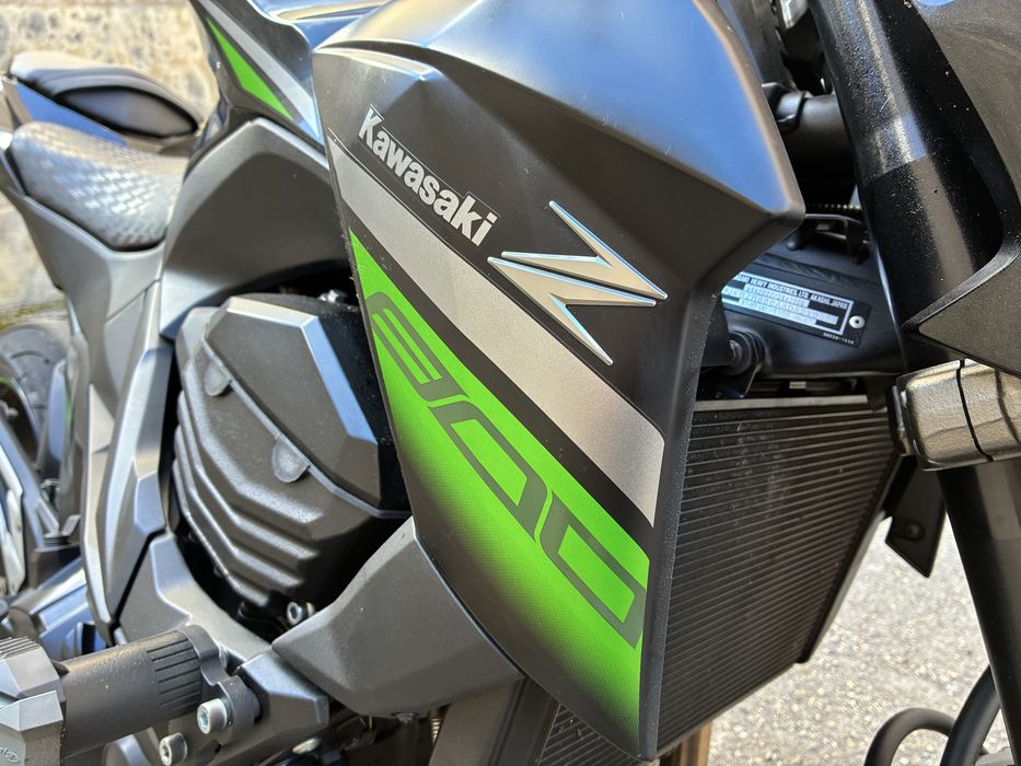 Kawasaki Z800 naked