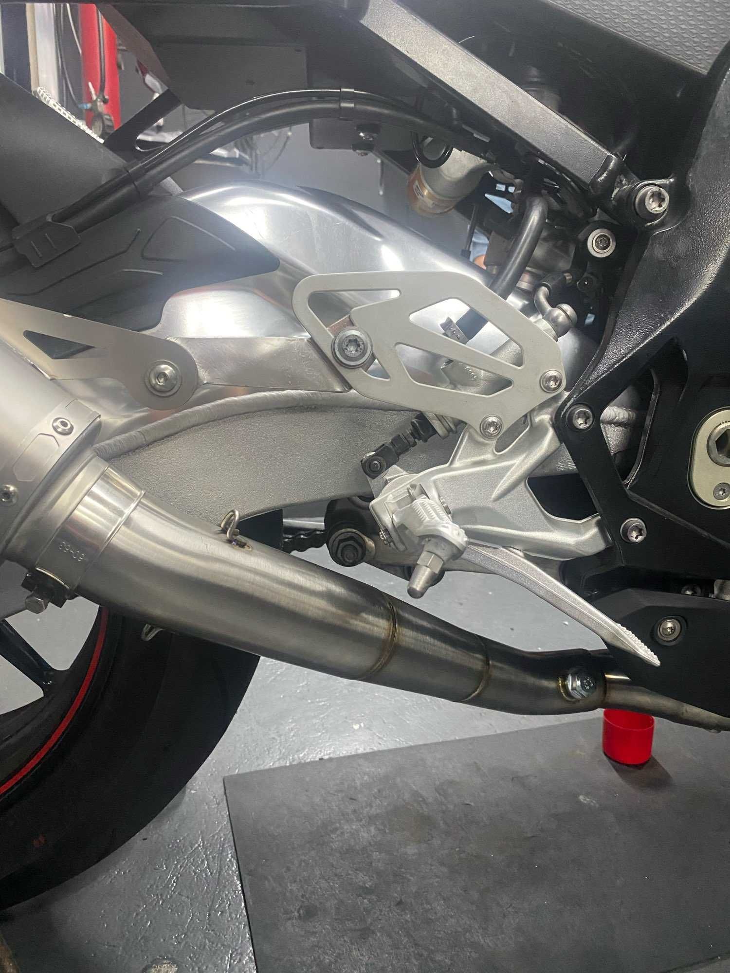 Kolektory wydechowe rury tłumik BMW S1000R S1000RR 2010-18 Nowe