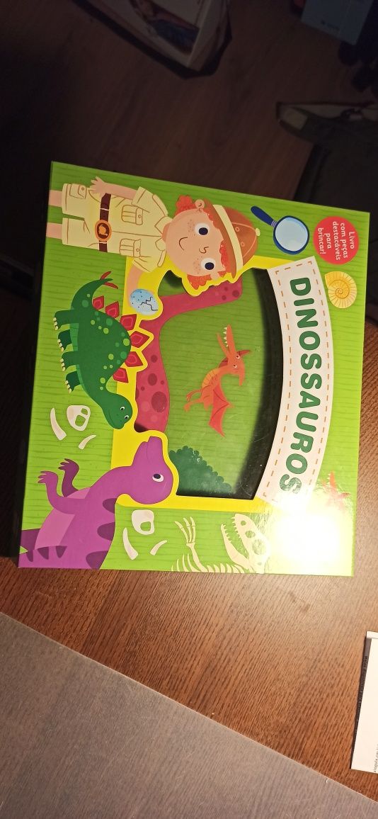 Livro puzzle dinossauros