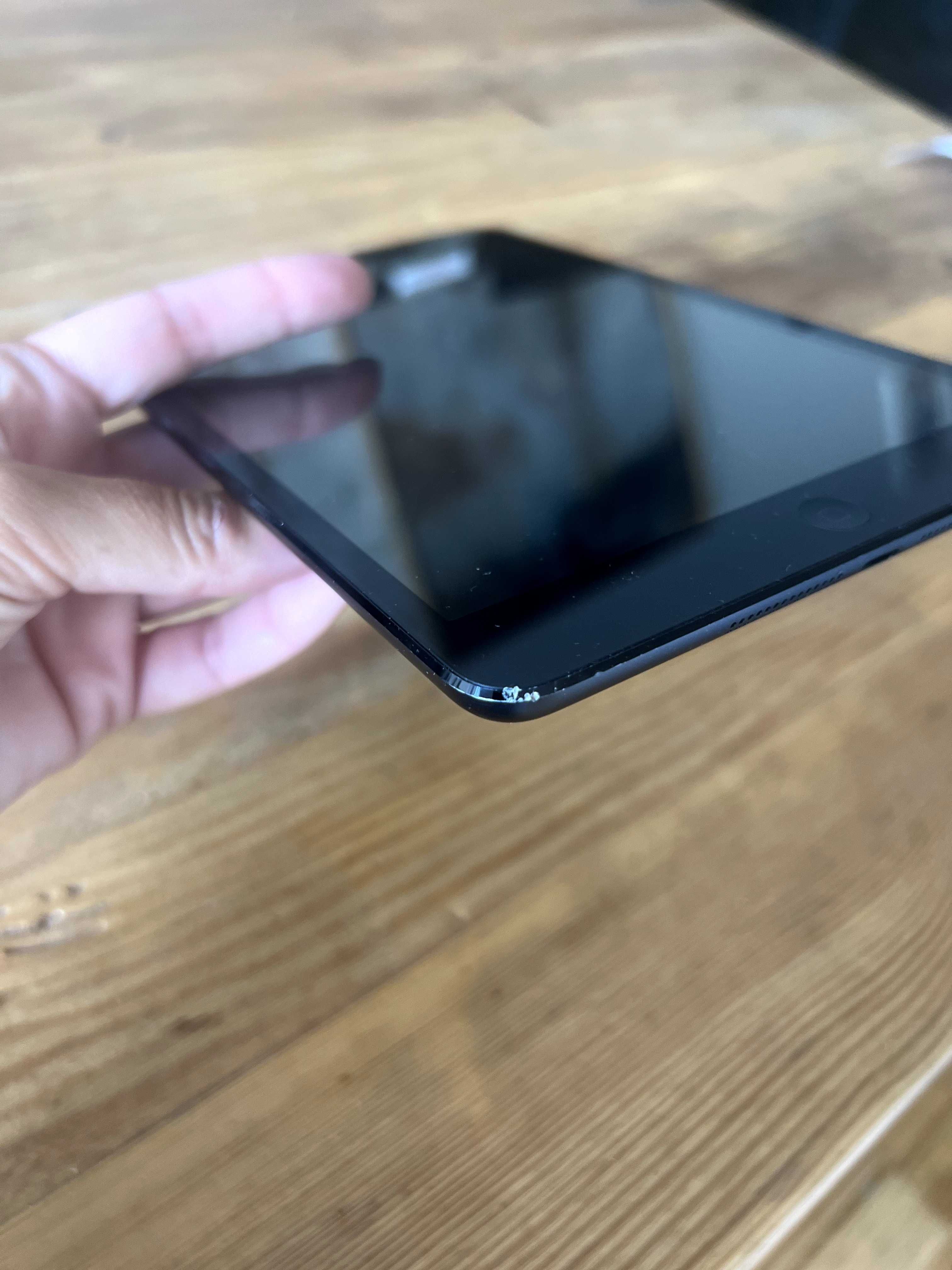 iPad Mini 16 GB - muito bom estado, com caixa