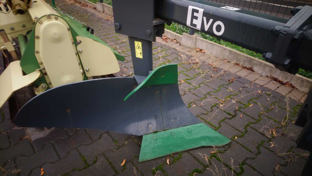 Pług jednobelkowy 4 skibowy