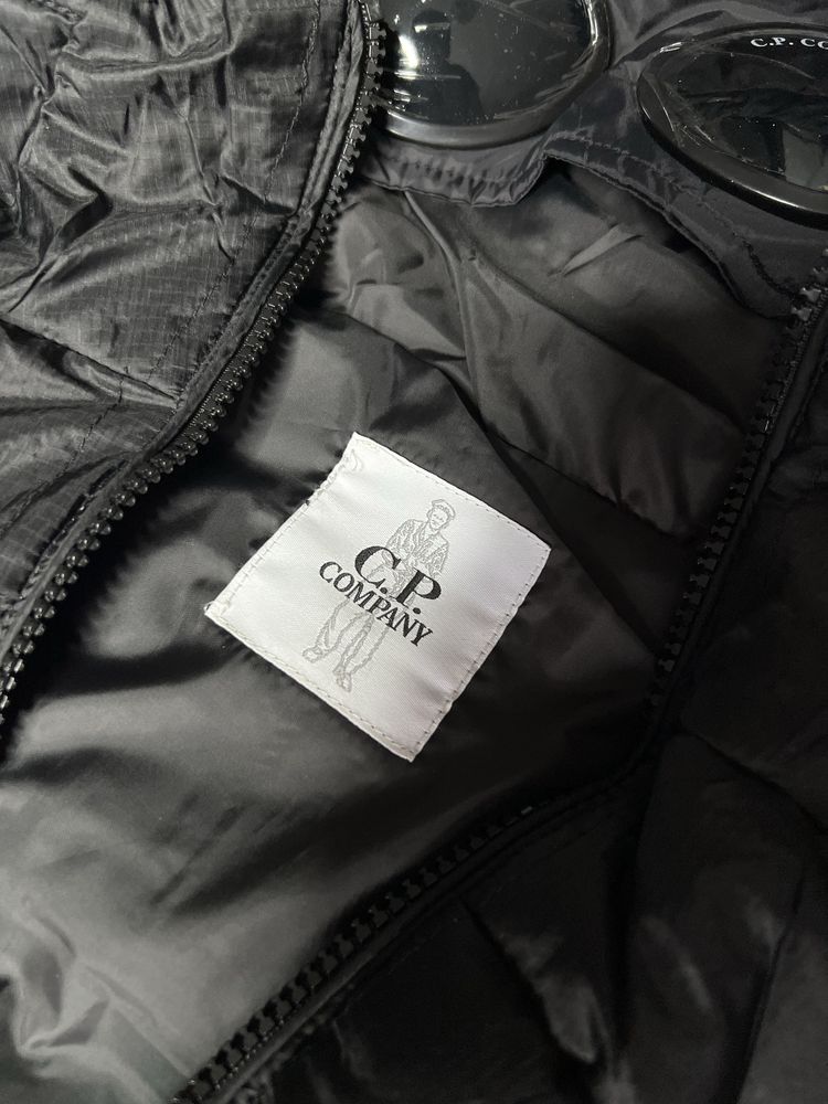 Жилетка CP Company / жилетка Сп компани / жилетка сп компани чорна
