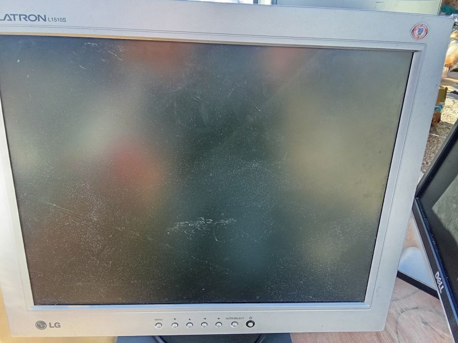 Vendo monitores 25€ cada