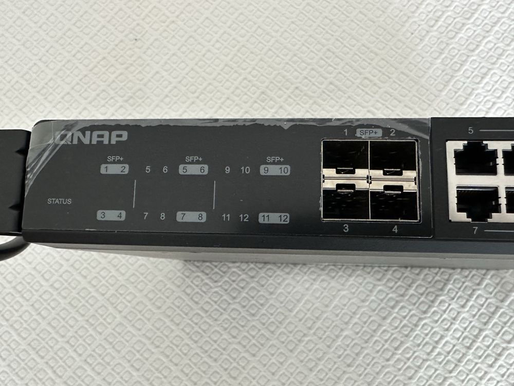 DNAP QSW-M1208-8C Switch