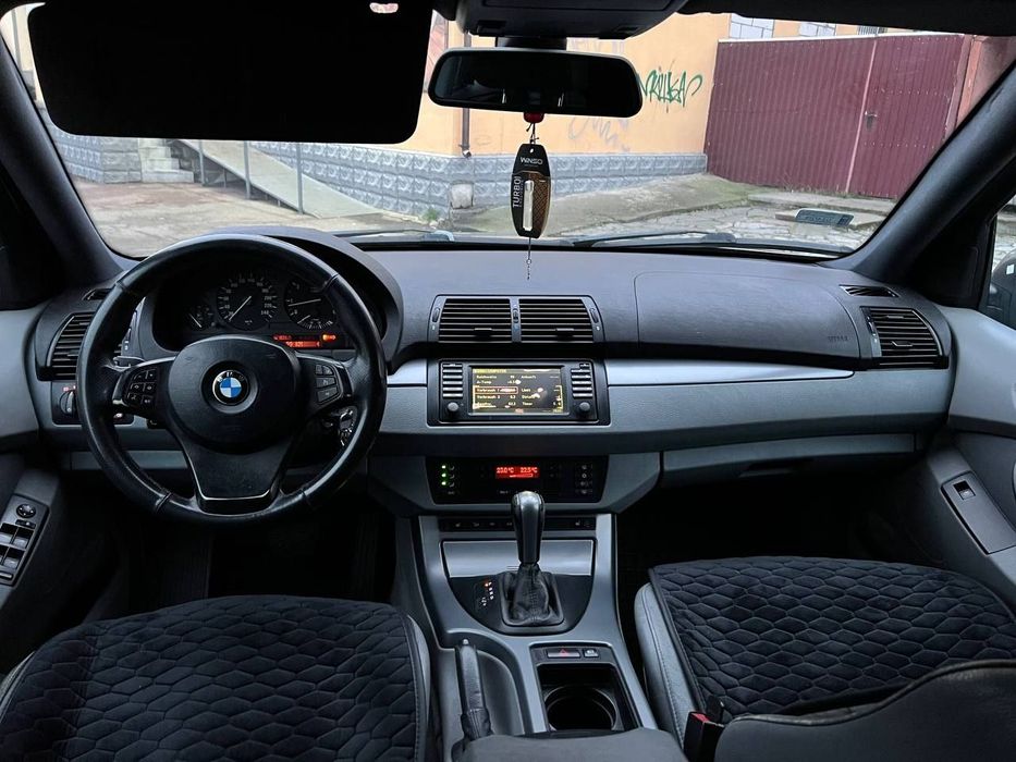 Продам BMW X5 e53 Restayling