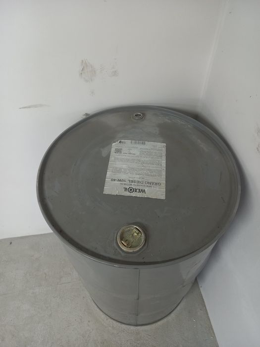 Бочка 200л з мастила