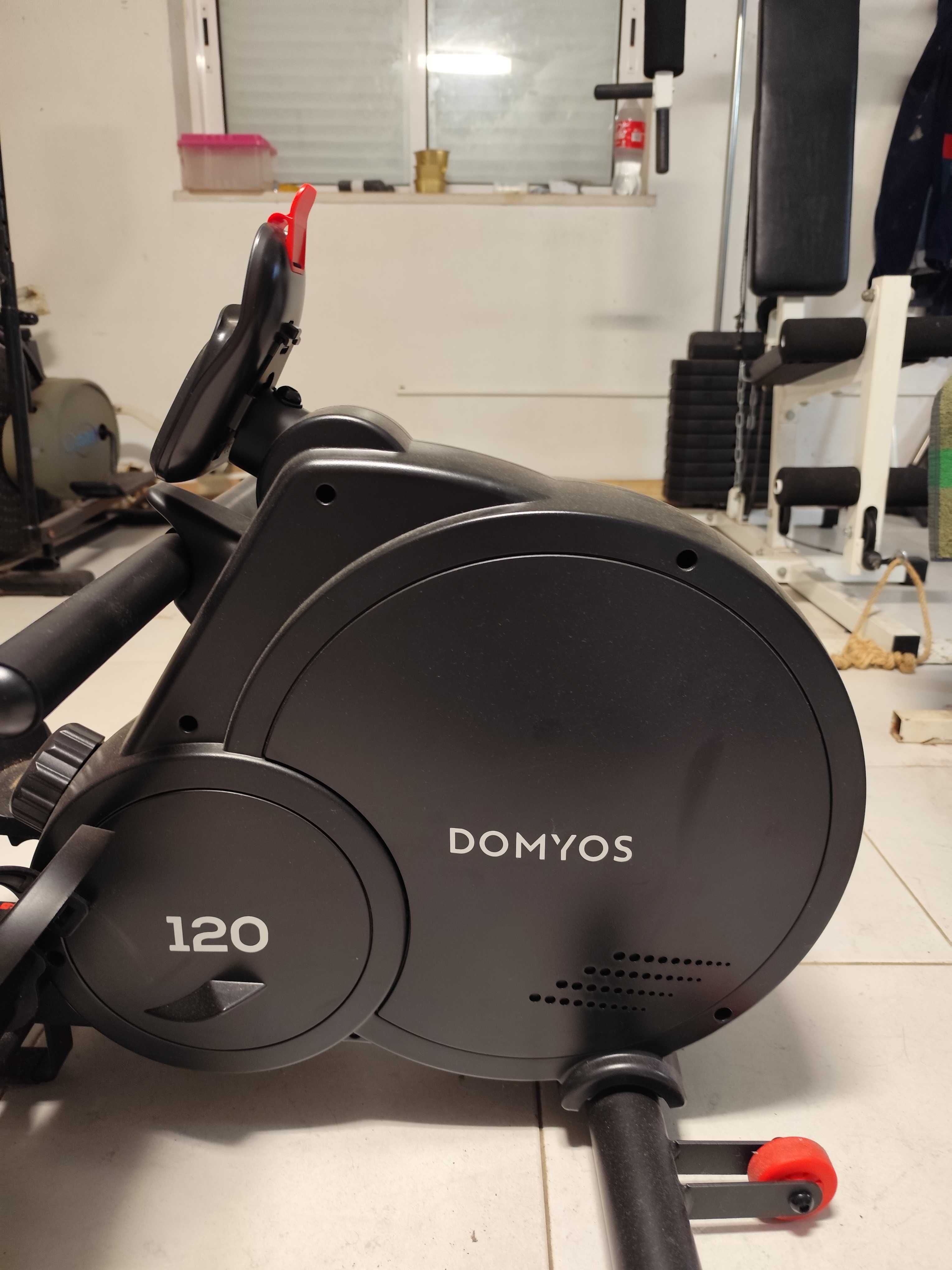 VENDO MÁQUINA DE REMO COMO NOVA
