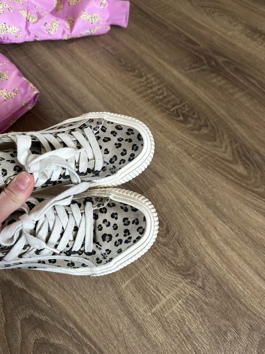 Курточка для дівчинки,кеди Zara ціна за все