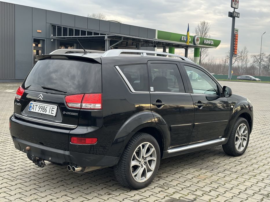 CITROEN  C-CROSSER. Автомат. 7-мість