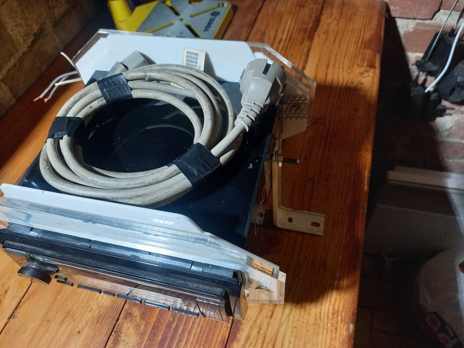 Автомагнітола Kenwood KMM-BT304