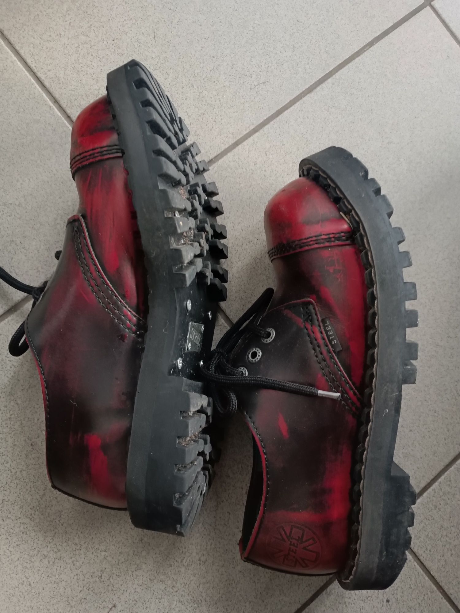glany STEEL czerwono-czarne