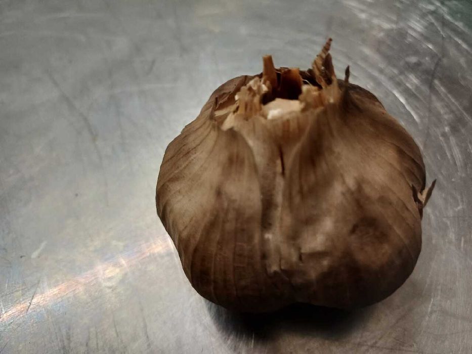 Czosnek czarny, własna fermentacja 1 kg.