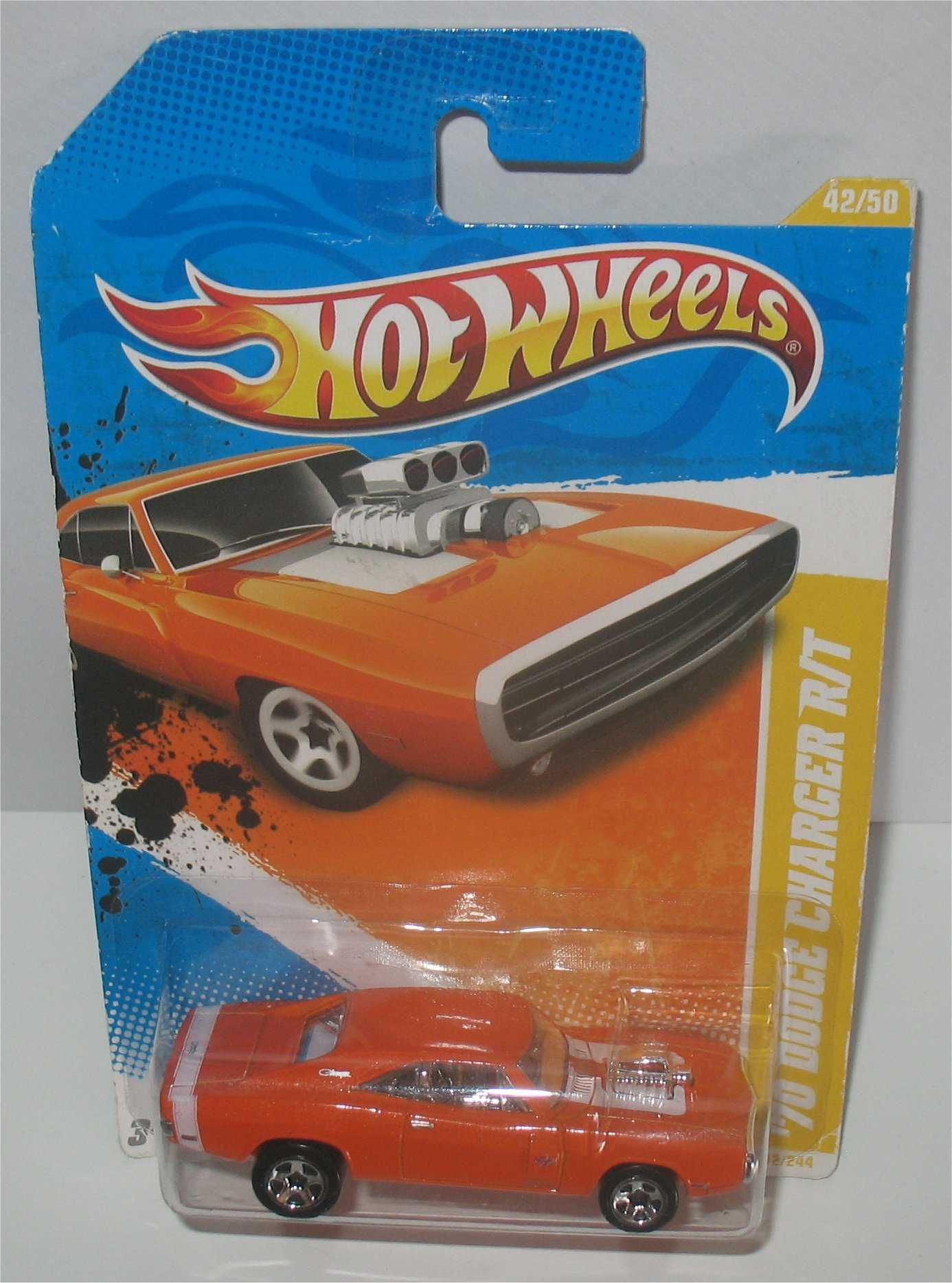 Hot Wheels - 70 Dodge Charger R/T (2011)