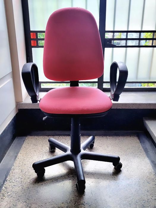 Obrotowe krzesło/fotel biurowy, produkt polski