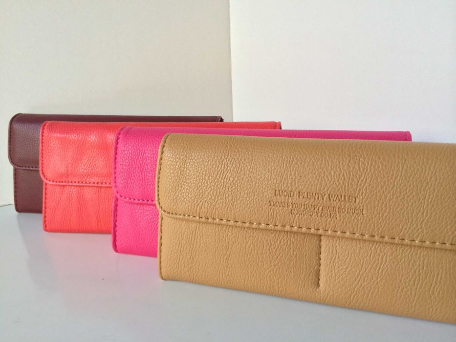 Carteira de couro sintético