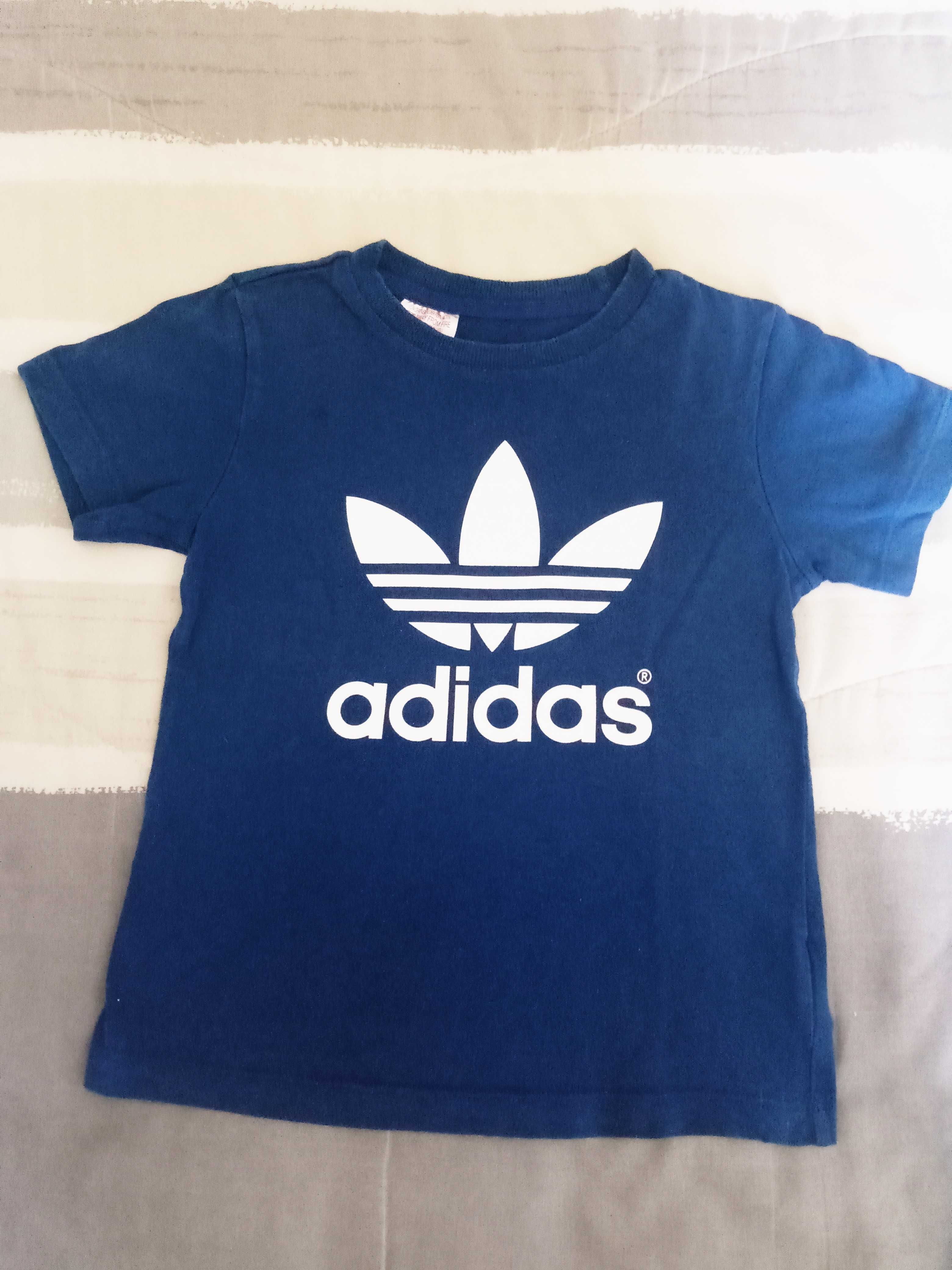 T-shirt adidas 4 anos