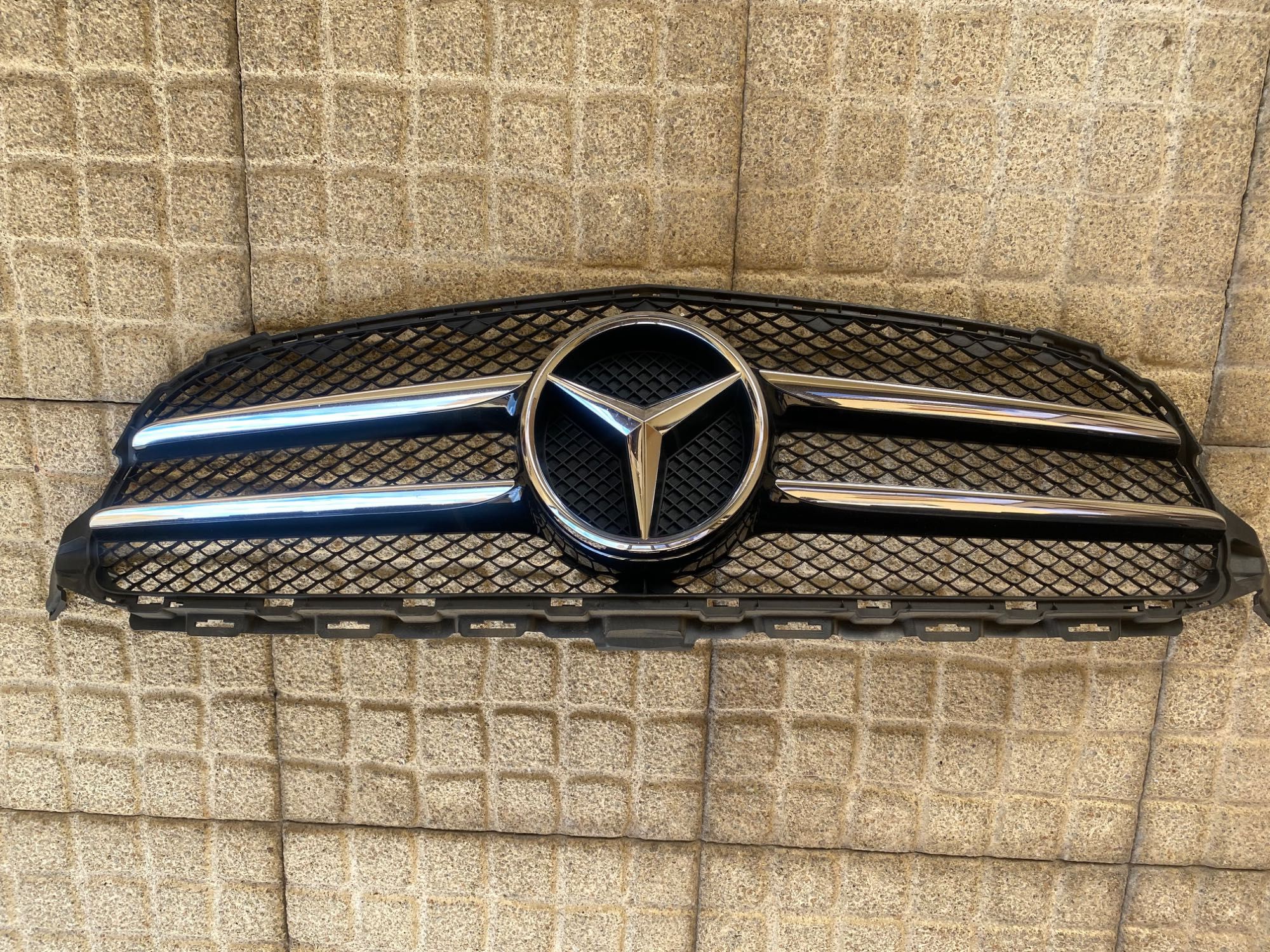 Grelha Mercedes C w205 AMG