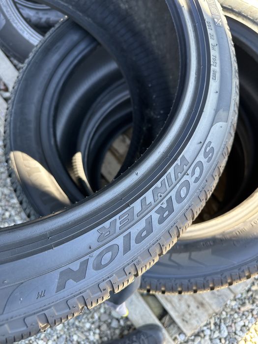 Шини б/у 255/40 R21 Pirelli 4шт