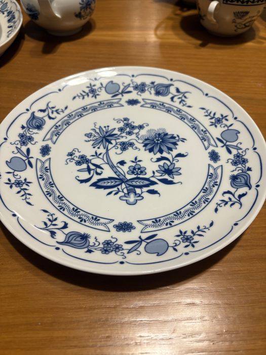 Porcelana Henneberg 6 talerzy obiadowych 23 cm kobalt