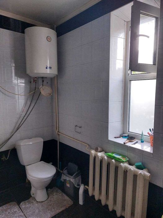 ДВА будинки та діл. 0,10 га, вул. Хотинська