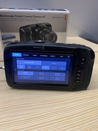 Blackmagic pocket 4k + klatka + viltrox