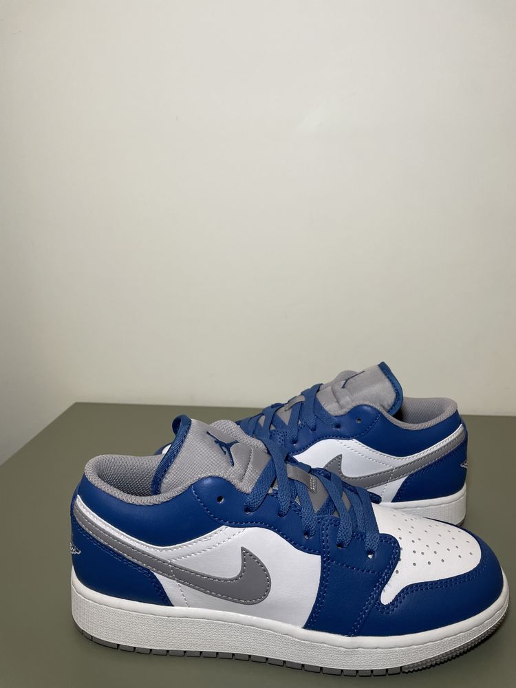 Air Jordan 1 Low True Blue