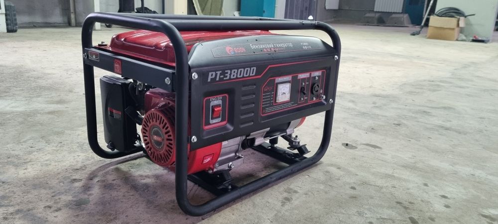 Продам бензиновий генератор Edon PT3800D