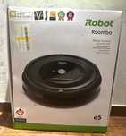 IRobot Roomba Robot Vacuum e5