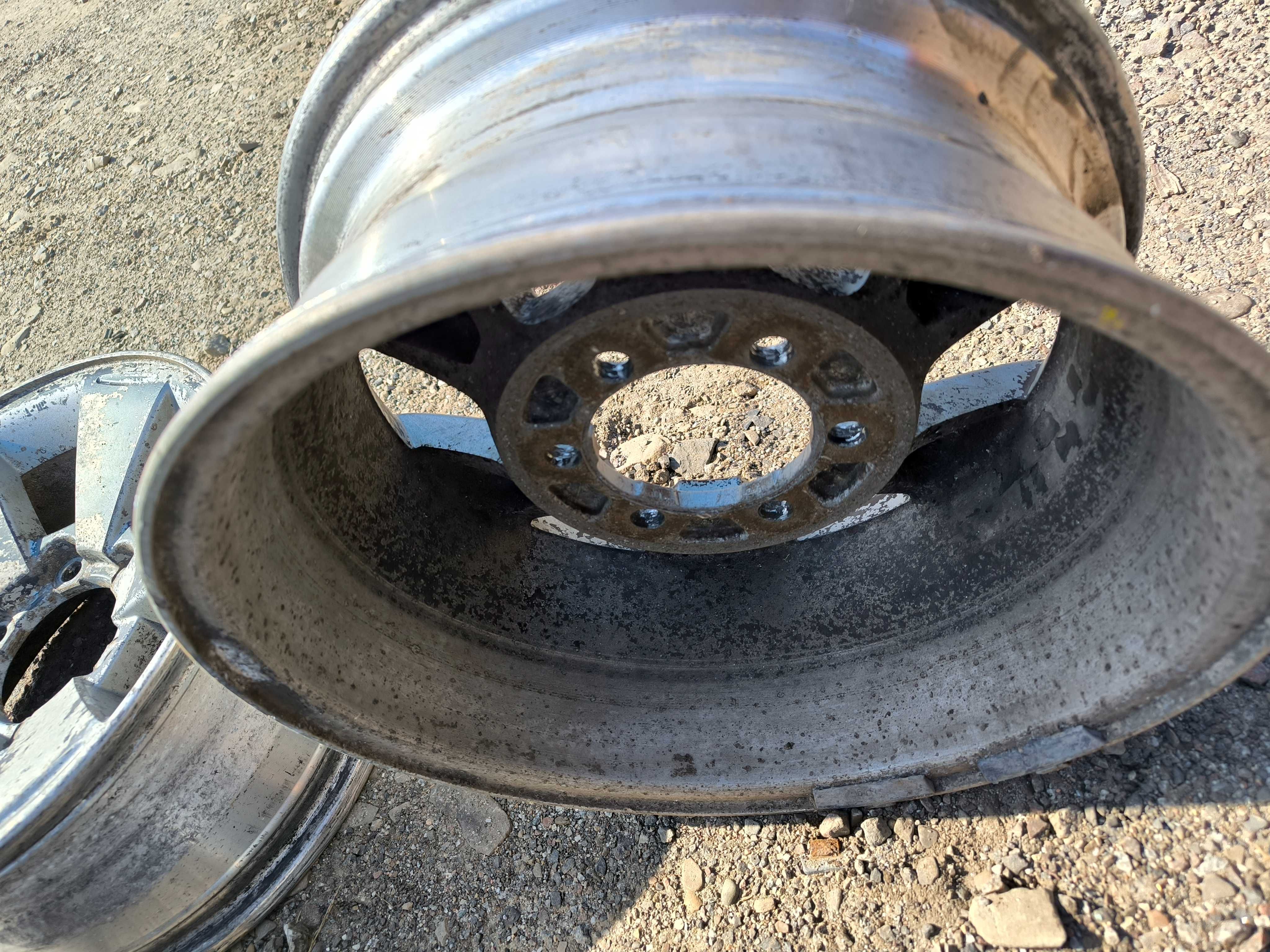 Диски 6 139.7 r16 et 10 оригінал л 200 паджеро