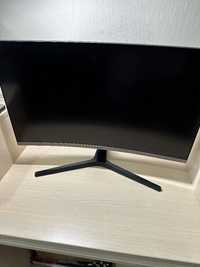 Samsung 27” монитор C27R500FH