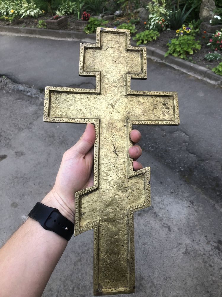 Хоест Бронза Крест