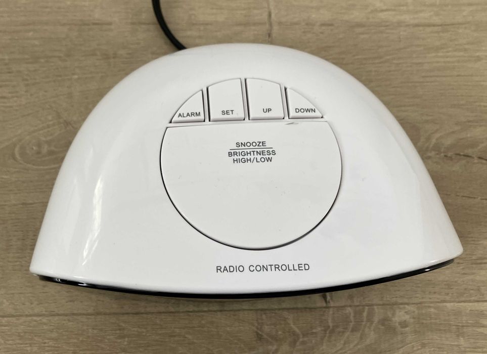 Budzik TFA Dostmann 60.2505 cyfrowy, sterowany radiowo