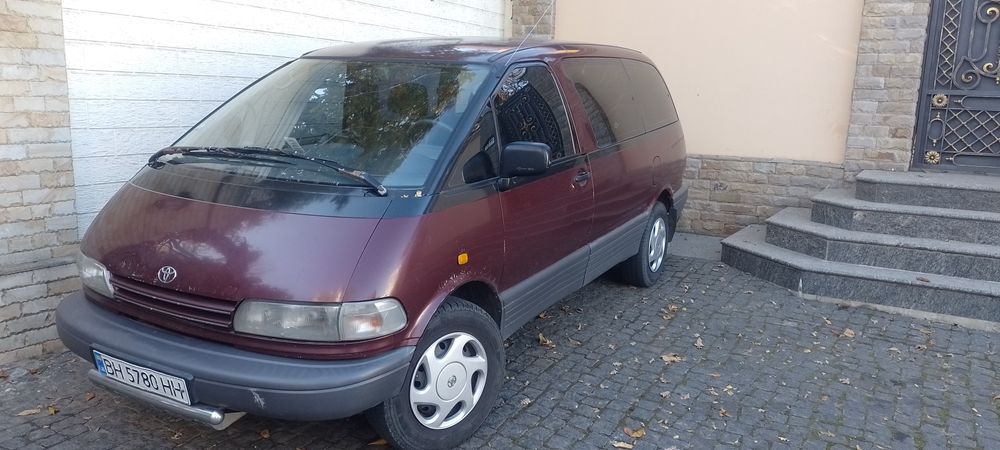 Продам Тойоту Превию