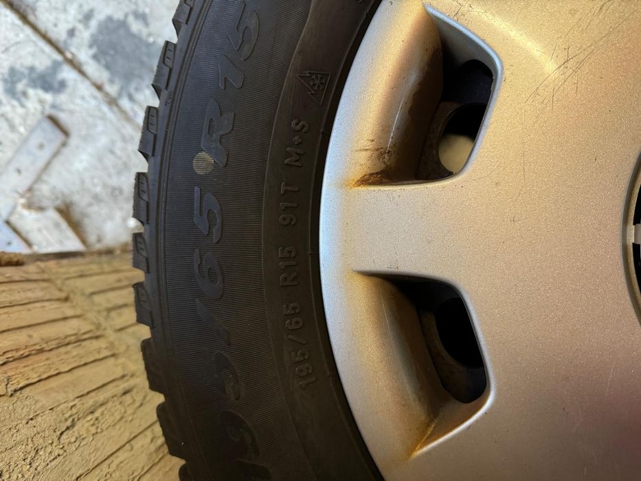 Koła zimowe Pirelli 15 Cali 195 65 VW Skoda Seat