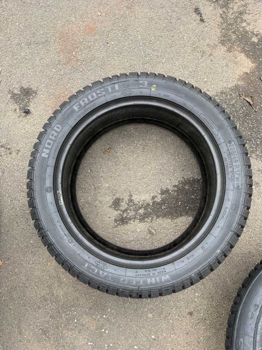 225/45 R17 новые зимние