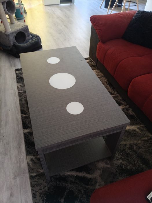 Mesa de centro com arrumação