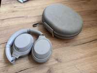 Słuchawki Sony WH-1000XM4 (Srebrny) z aktywną redukcją szumów.