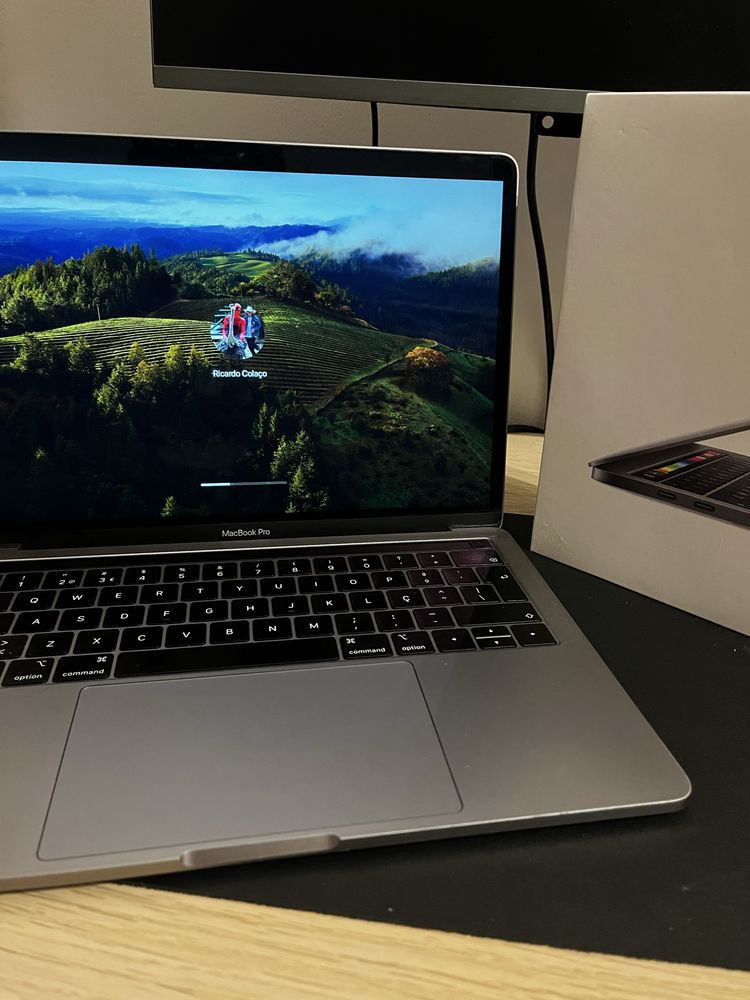 Apple Macbook Pro 13” 2019 Touchbar