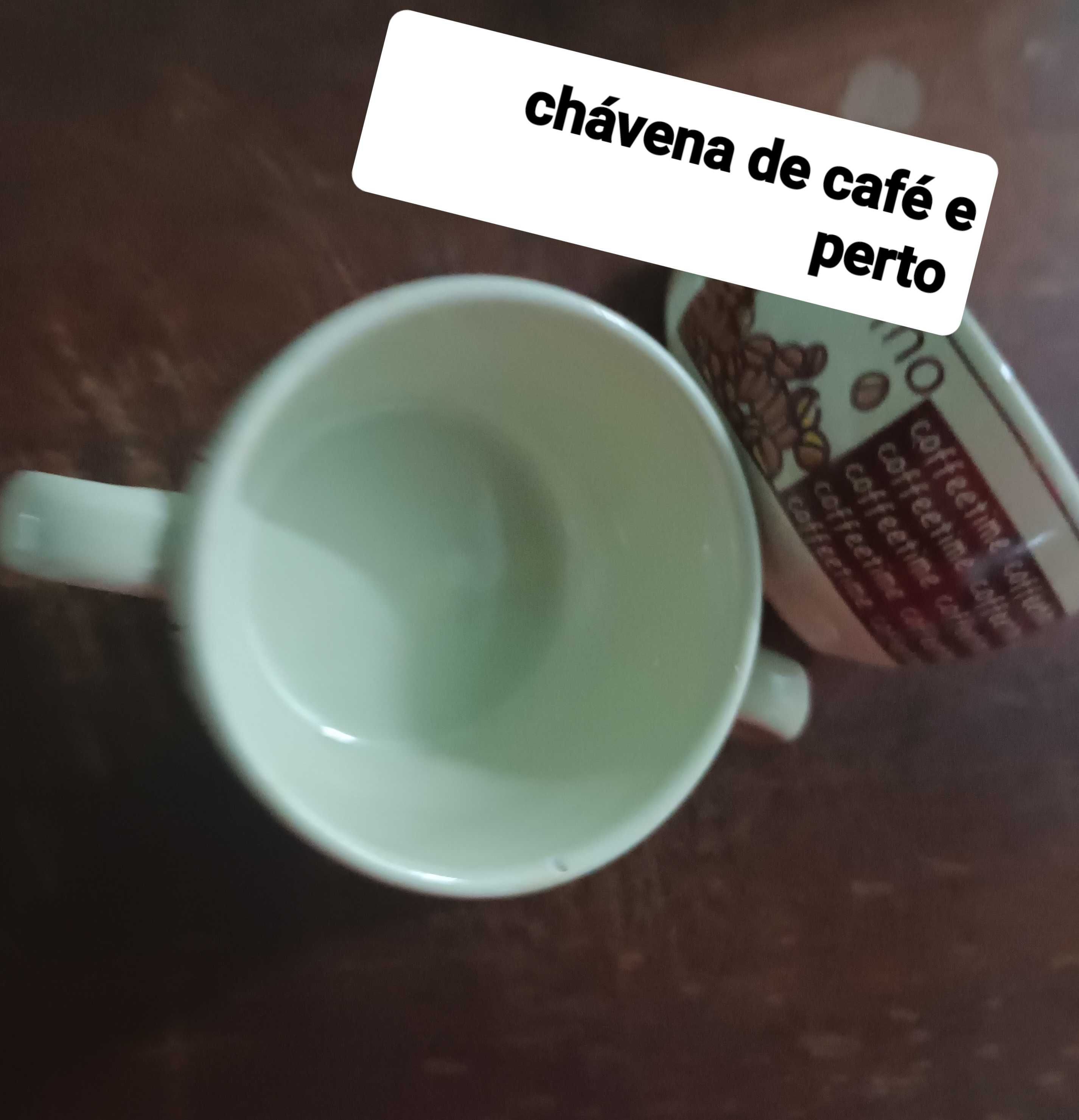 Chávena de café com os partos