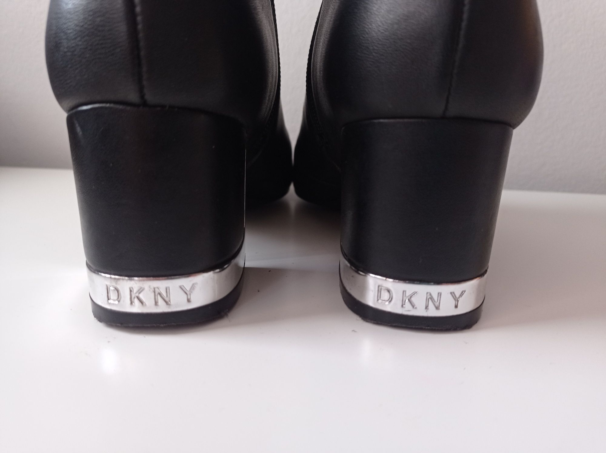 Czarne botki skóra naturalna DKNY Donna Karan