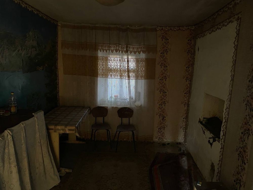 Продам дом с большим участком земли