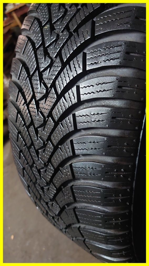 Зимние шины Falken Eurowinter HS01 RUNFLAT 225/55 r17 комплект
