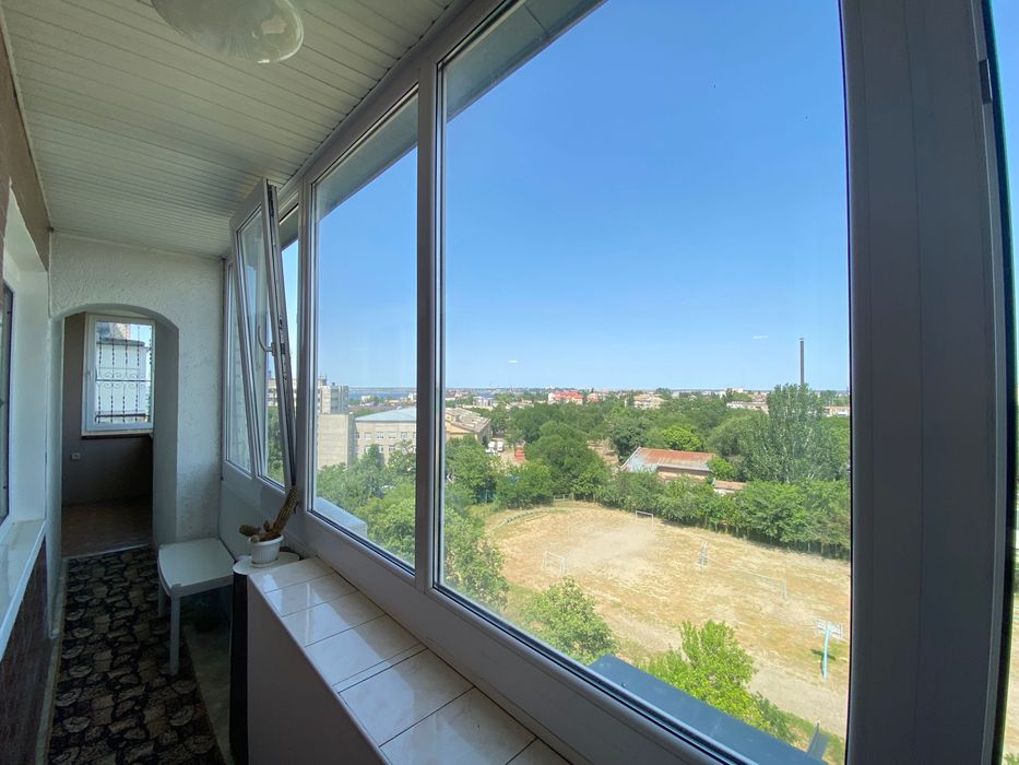 Продаж 2к/кв з додатковою кімнатою на мансарді в центрі міста (л1)