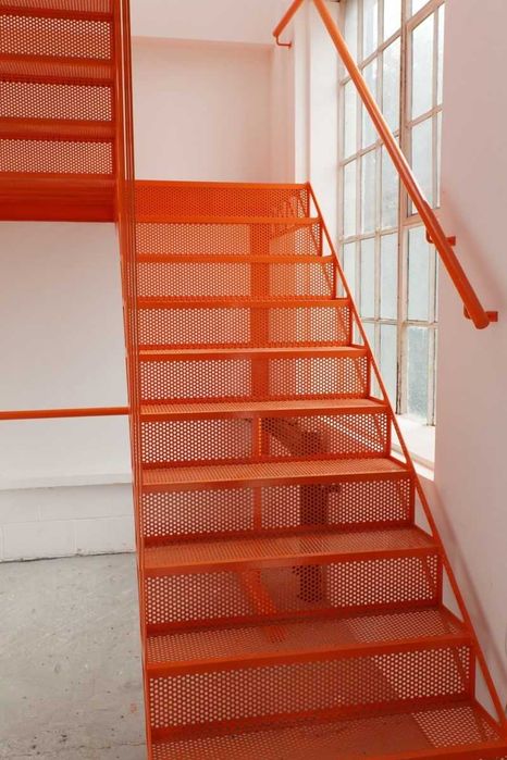 Основы железных лестниц