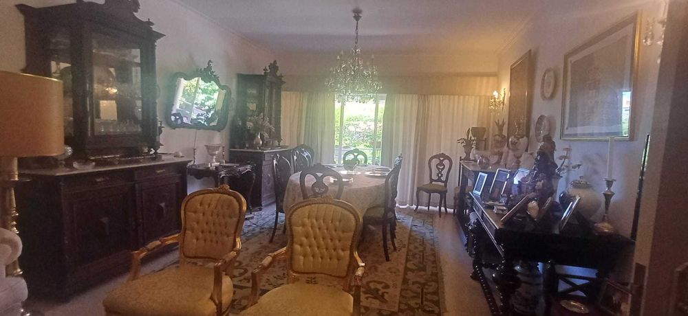 Vende-se T2 convertível em t3 -- Zona Privilegiada de Cascais