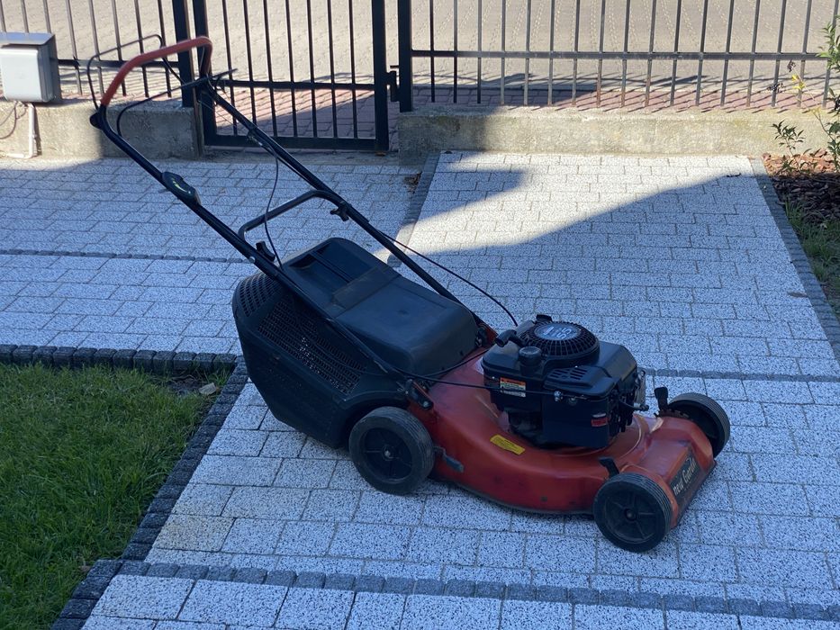 Kosiarka spalinowa Castelgarden NG 464 TR – sprawna, z napędem