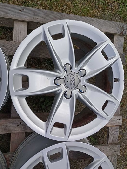 Alufelgi 17 cali 5x112 Audi A3 8P VW Golf Seat Leon Exeo Skoda i inne